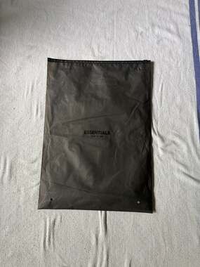 Fear of God Essentials Logo T-Shirt Sycamore Size Medium